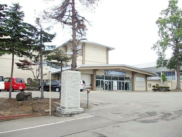 中学校　横手南中学校（中学校）まで650m