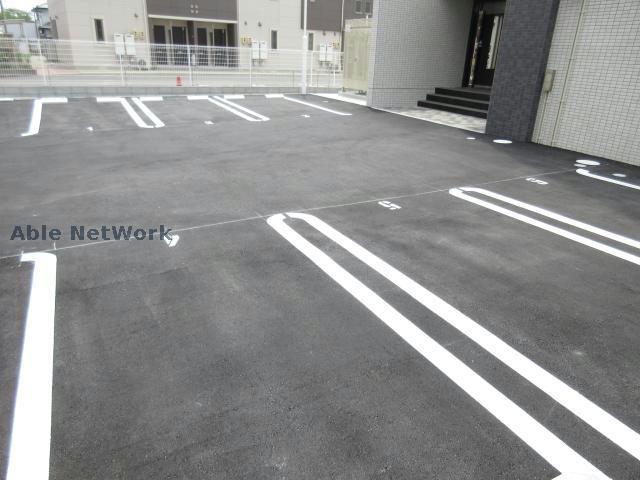 駐車場　駐車場