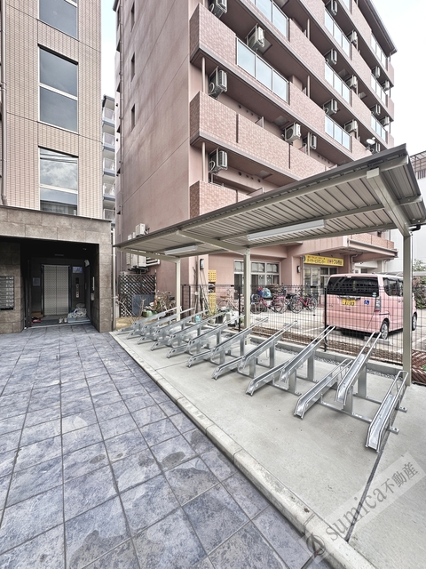 その他共有部分　屋根付き駐輪場で雨の日も安心♪
