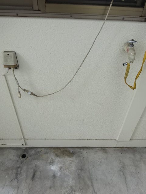 その他　※室外洗濯機設置スペース写真は16号室です（参考）