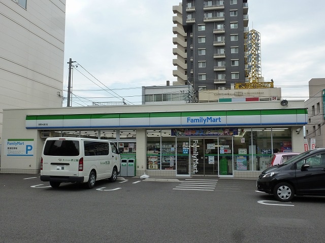 コンビニ　ファミリーマート 長野大通り店（コンビニ）まで357m