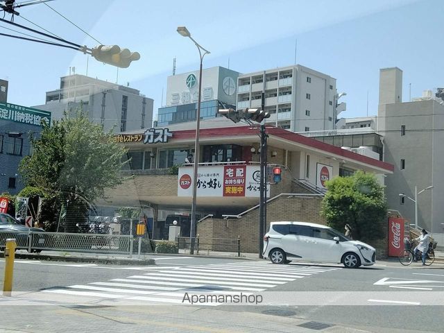 飲食店　ガスト西中島店（飲食店）まで259m