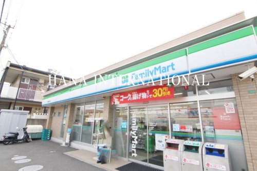 コンビニ　ファミリーマート 西瑞江二丁目店（コンビニ）まで636m