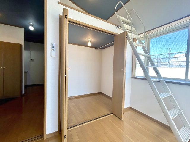 収納　収納力のあるウォークインクローゼット