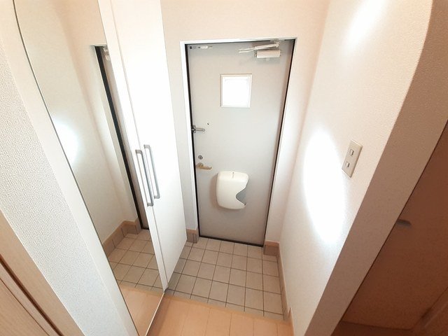玄関　ゆったりとした玄関です
