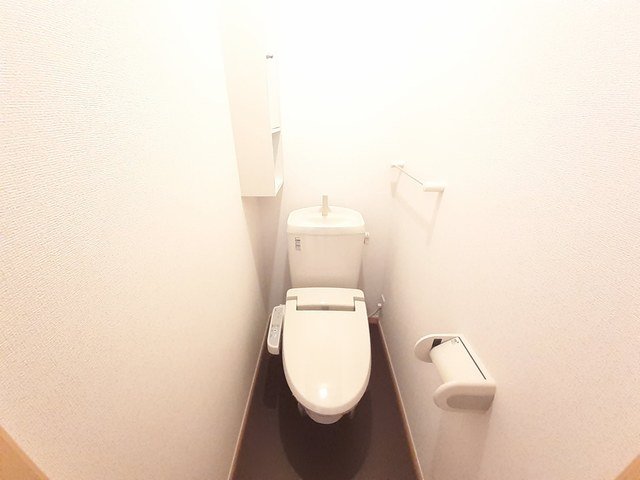 トイレ　シンプルで使いやすいトイレです
