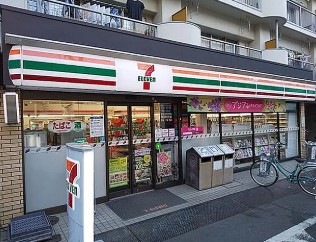 コンビニ　セブンイレブン江東森下4丁目店（コンビニ）まで205m