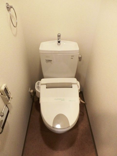 トイレ　洗浄機能付きトイレ