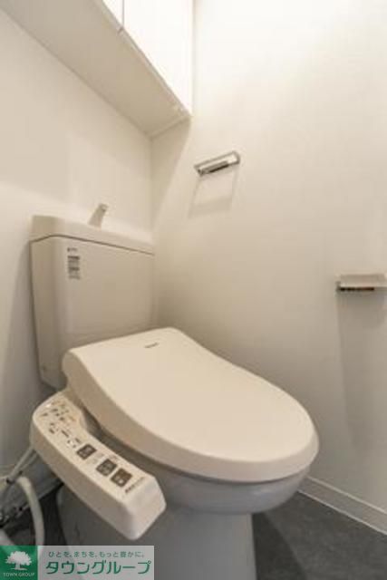 トイレ　※写真は同タイプ住戸です。