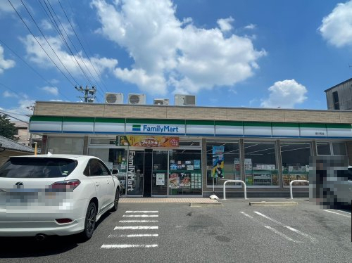 コンビニ　ファミリーマート 徳川町店（コンビニ）まで211m