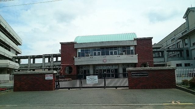小学校　古河市立古河第四小学校（小学校）まで750m