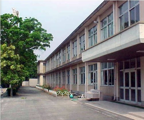 小学校　浜松市立富塚西小学校（小学校）まで2800m