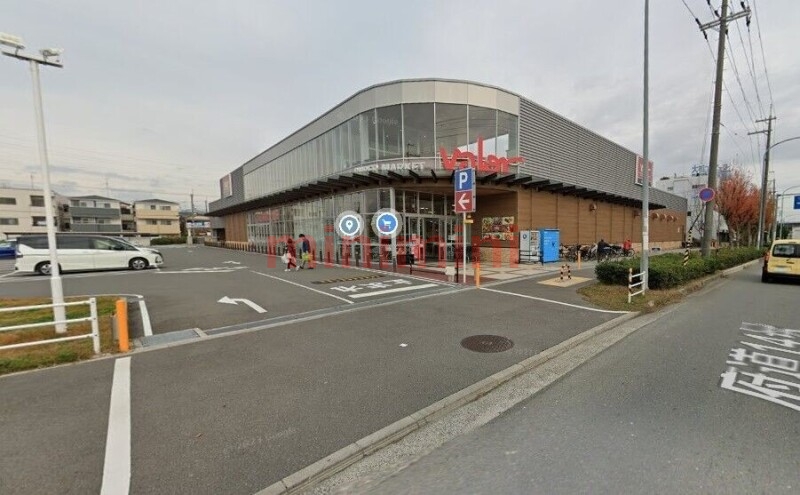 スーパー　バロー高槻店（スーパー）まで567m