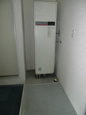その他　電気温水器