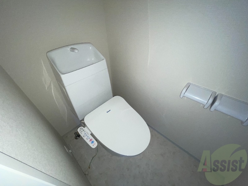 トイレ　トイレは温水洗浄便座が付いていてうれしいですね。