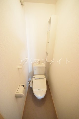 トイレ　ウォシュレット付き