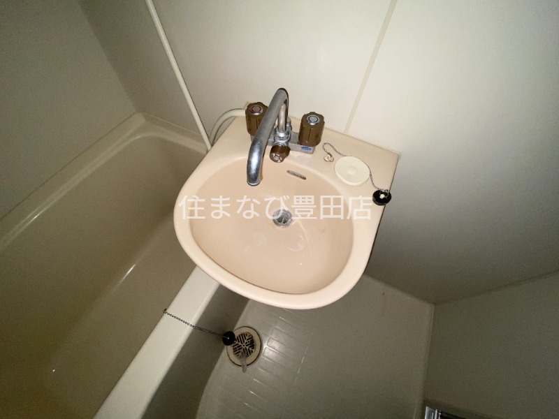 洗面設備　同型タイプ