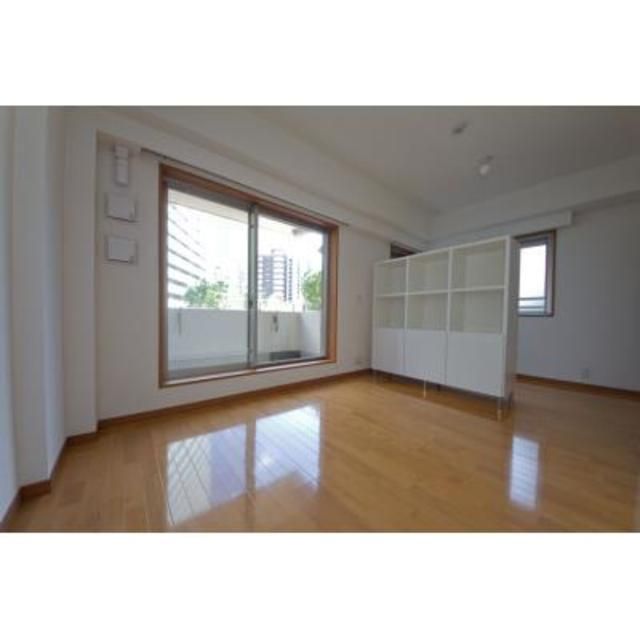 居室・リビング　人気のフローリングのお部屋