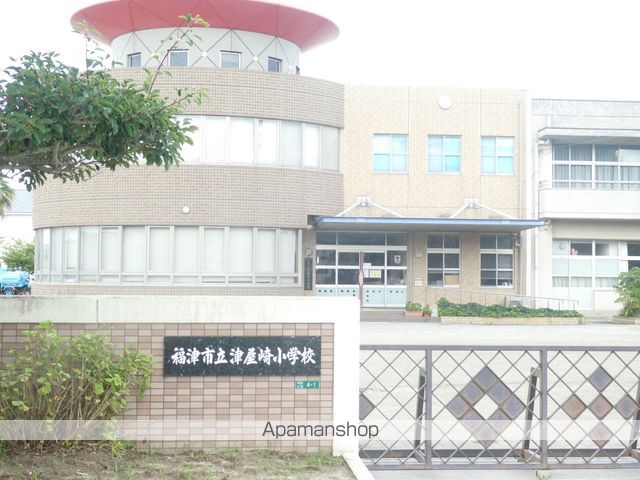 小学校　津屋崎小学校（小学校）まで517m