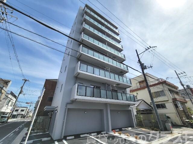 建物外観　全室角部屋です♪