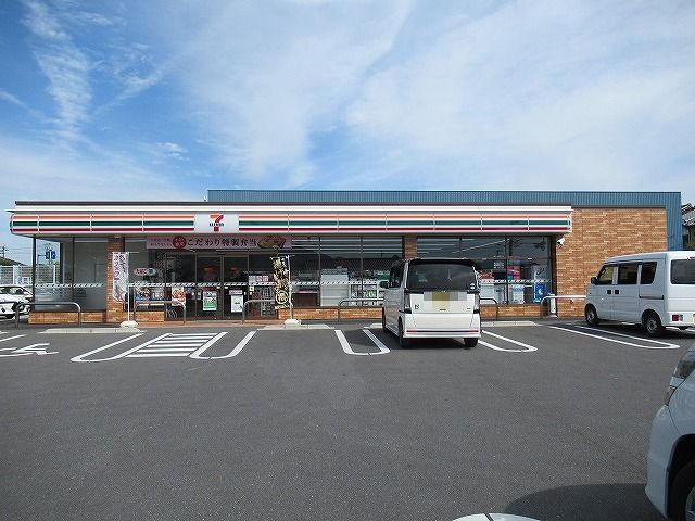 コンビニ　セブンイレブン 土佐バイパス店（コンビニ）まで388m