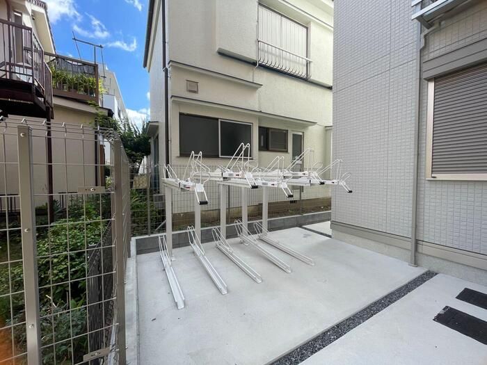 駐車場　駐輪場