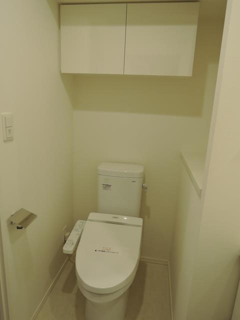 トイレ　※写真は同タイプ住戸です。