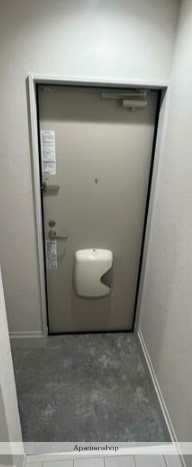 ブルーライン 上大岡駅 徒歩10分 3階建 築1年の玄関写真