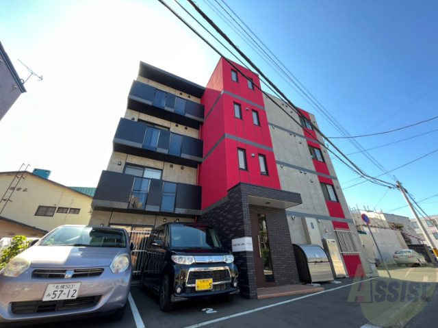 建物外観　札幌市北区北３７条西「ＳｔｅａｄｙＳｔａｔｅＡｓａｂｕ」