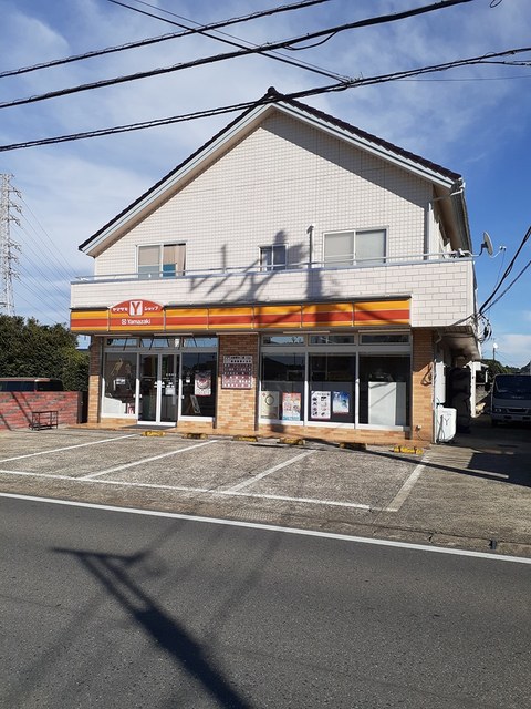 その他　ヤマザキYショップ（その他）まで371m