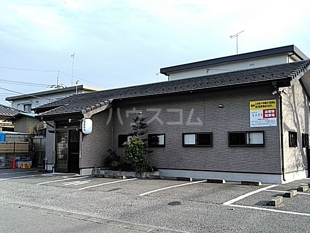 飲食店　中華蕎麦しのざき（飲食店）まで232m