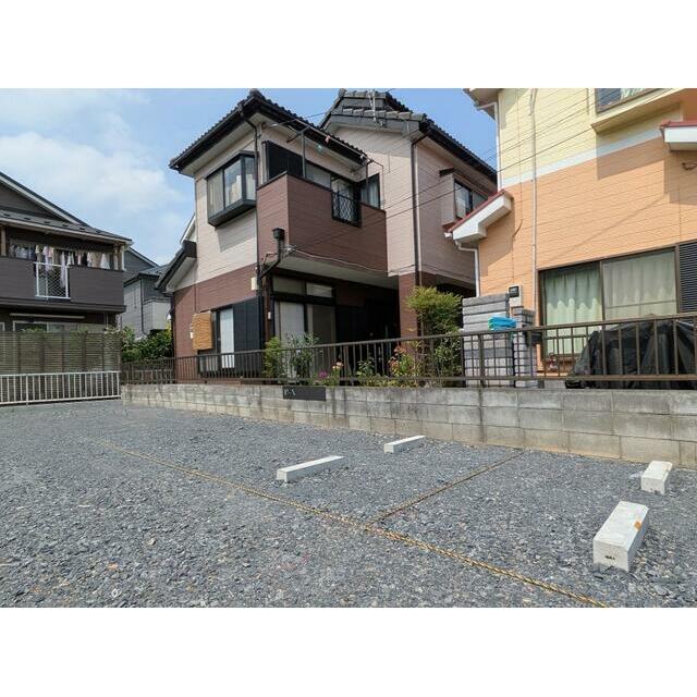 駐車場　敷地内駐車場（空き要確認）