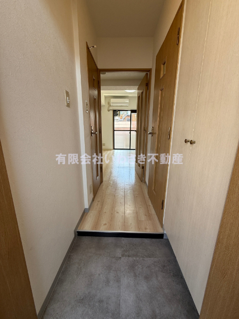 玄関　同タイプ別部屋参考写真