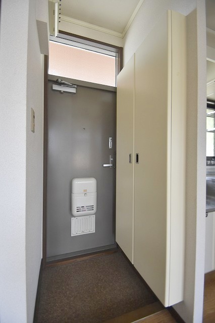 TOMOハイムBの玄関写真
