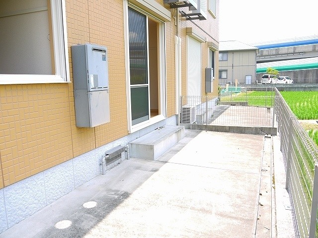 バルコニー　広々としたバルコニーです