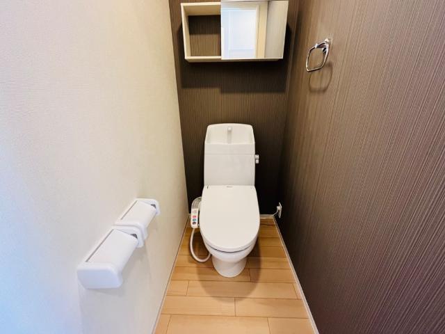 トイレ　トイレ