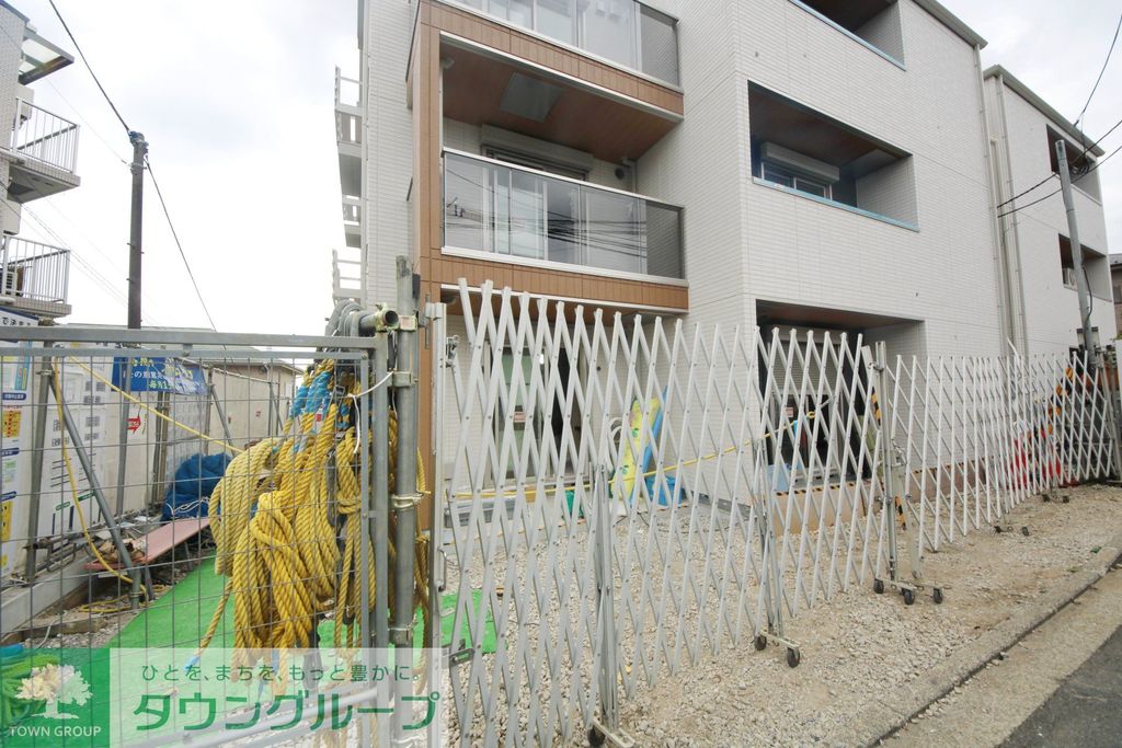 駐車場　庭
