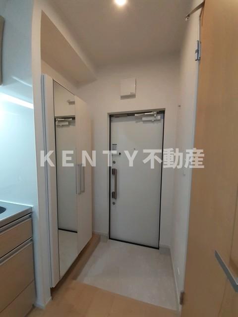 玄関　収納もある玄関です