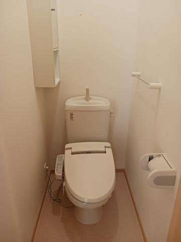 ラ・メゾン アンソレイエ Aのトイレ写真