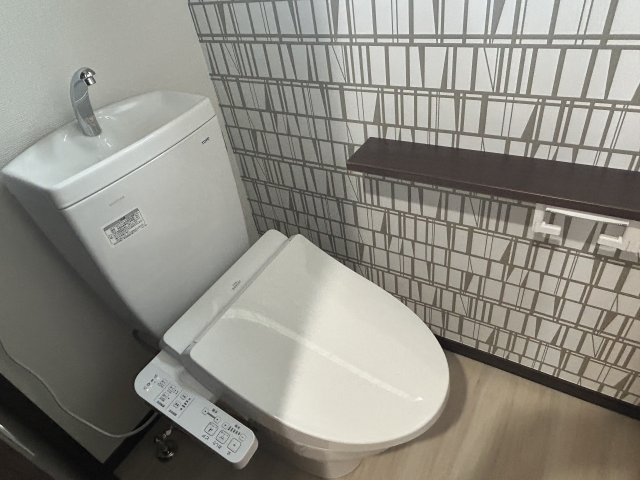 トイレ　※同物件別号室の写真になります