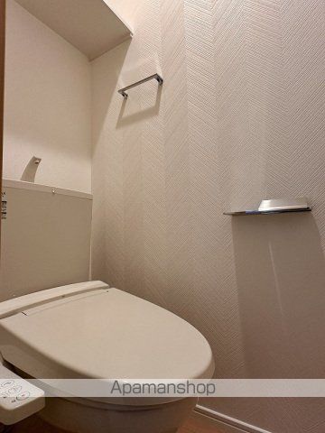 広島電鉄宮島線 東高須駅 徒歩2分 3階建 築3年のトイレ写真