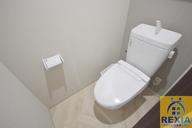 ＪＲ内房線 本千葉駅 徒歩28分 2階建 築6年のトイレ写真