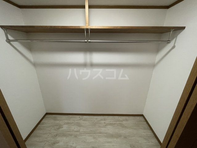 IWAHARA貸家の内装写真