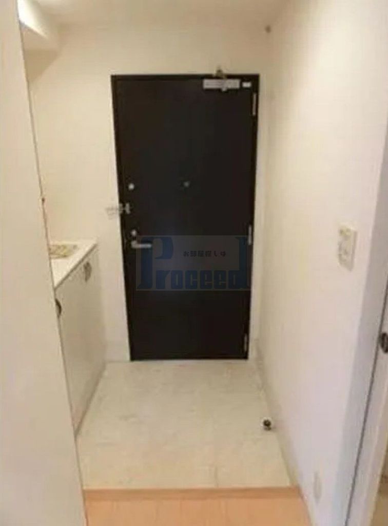 玄関　※別部屋参考写真※現況優先です