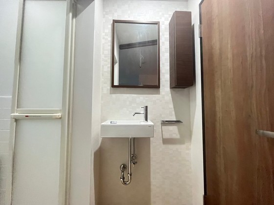 洗面設備　※別号室の写真となります