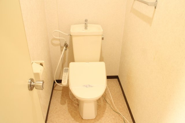 フォーレストコートB棟のトイレ写真