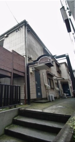 エントランス　建物の内部です