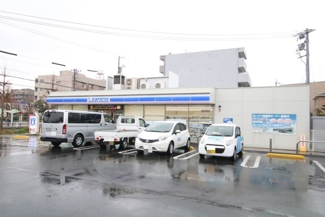 コンビニ　ローソン 中川南八熊町店（コンビニ）まで86m