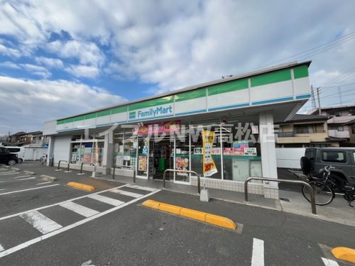 コンビニ　ファミリーマート 高松茜町店（コンビニ）まで482m