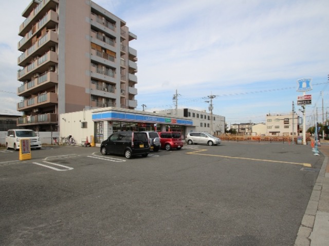 コンビニ　ローソン公園南矢田三丁目店（コンビニ）まで703m